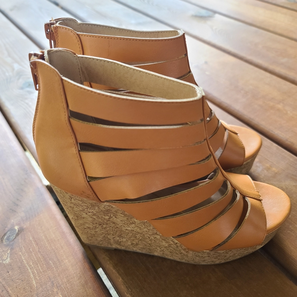 FRH Wedge Platform Sandal Size 7 - Picture 2 of 9